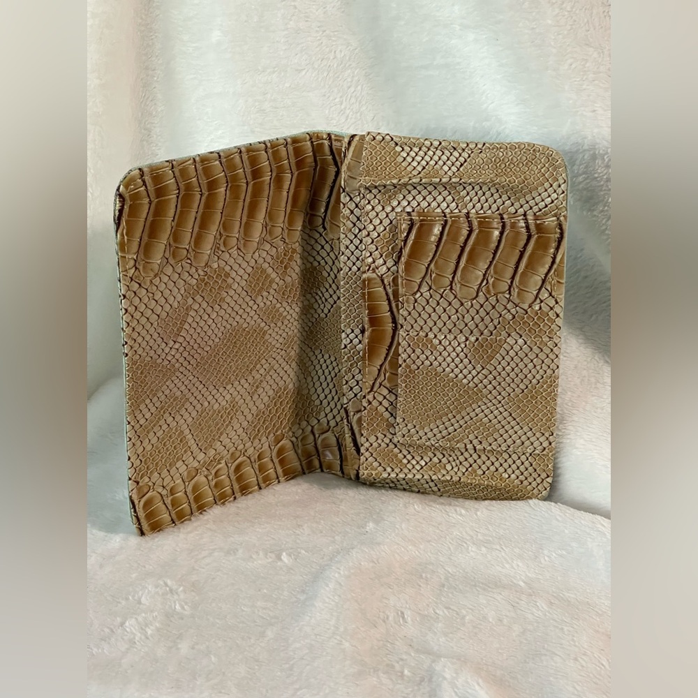 Aloha hawaii wallet clutch purse, phone holder - Picture 6 of 10